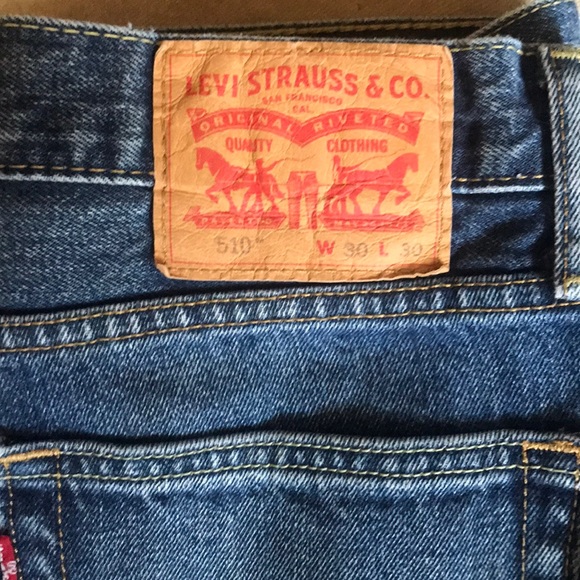 Levi Skinny Jeans 30x30 - Picture 2 of 4